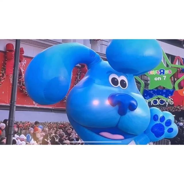 We all hope you had a wonderful thanksgiving 🍁
.
. 
Check out a couple of these awesome clips of our clients dancing in the macys day parade 💃🏻💃🏻

Blues Clues - @kidperu @thumperduce @carlos_basquiat 
Betty Who - @theprettyrickyy 
Paula Abdul - @diegopasillas_ 
.
.
.
#GTA #Go2Talent #GTAagency #GTAallday #GTAbae #GTAfam #dance #choreographer #lovetrain #theojays #tour #laststop #live #performance #2022 #congratulations